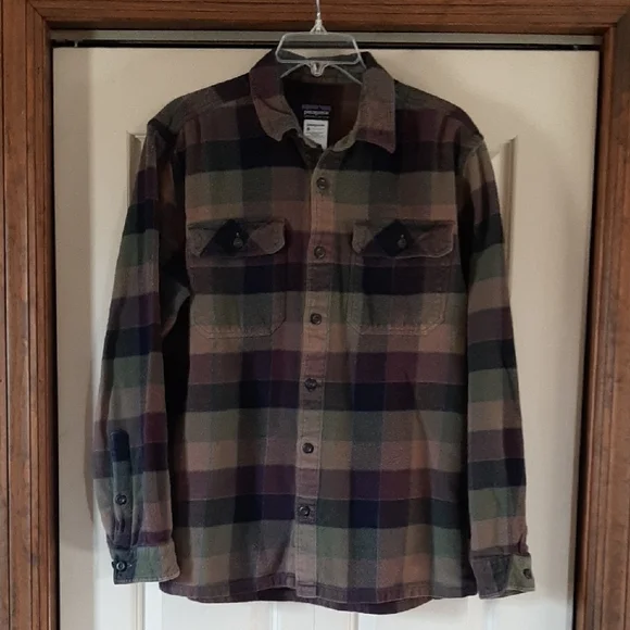 Patagonia Men's Flannel Shirt - Picture 1 of 5